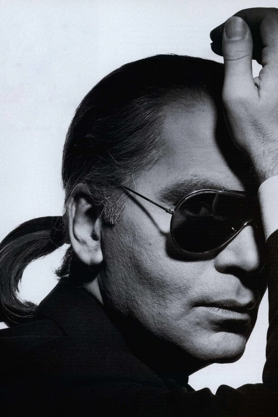 Karl Lagerfeld'ın Hayatını Anlatan Dizinin Başrol Oyuncusu Belli Oldu