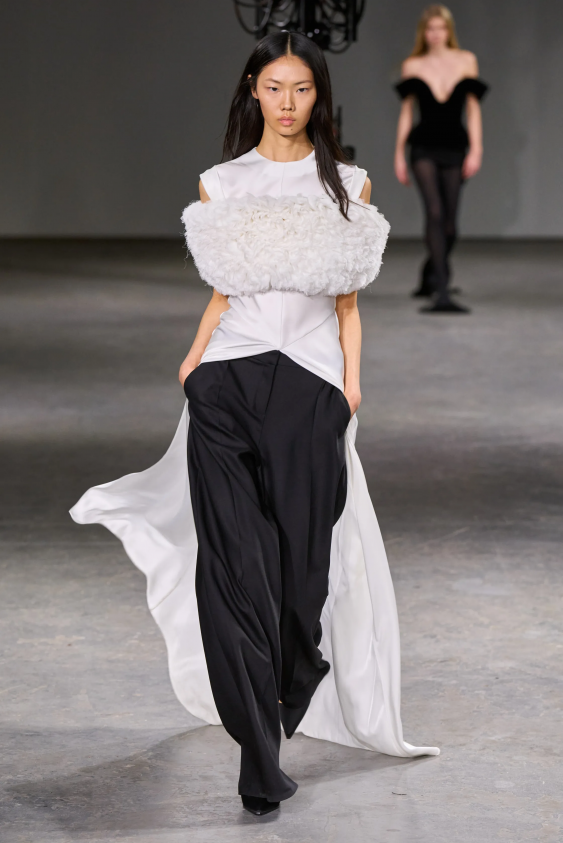 Simone Rocha 2024-25 Sonbahar/Kış