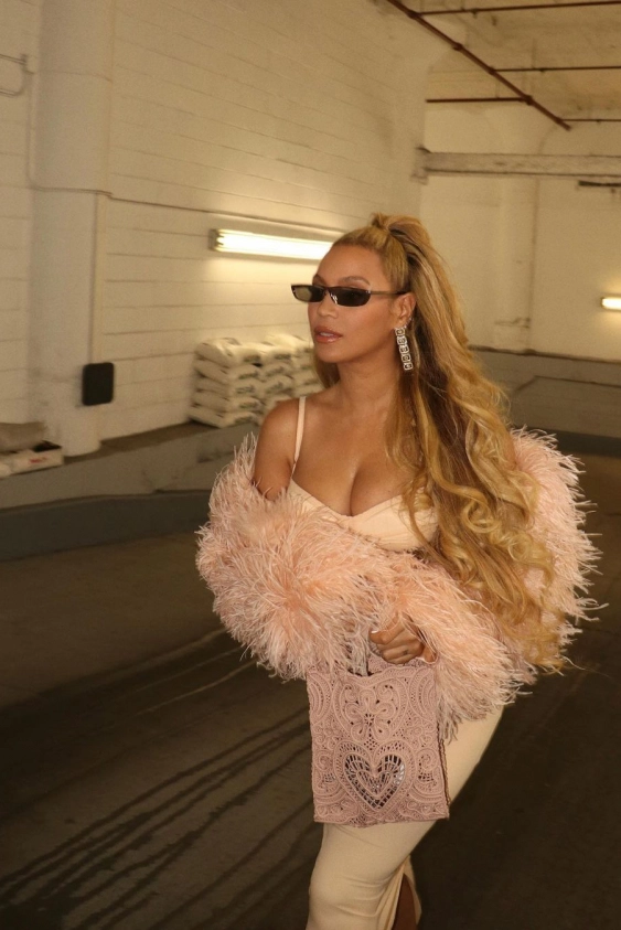 Beyoncé'den Güzellik Dünyasına Hızlı Giriş
