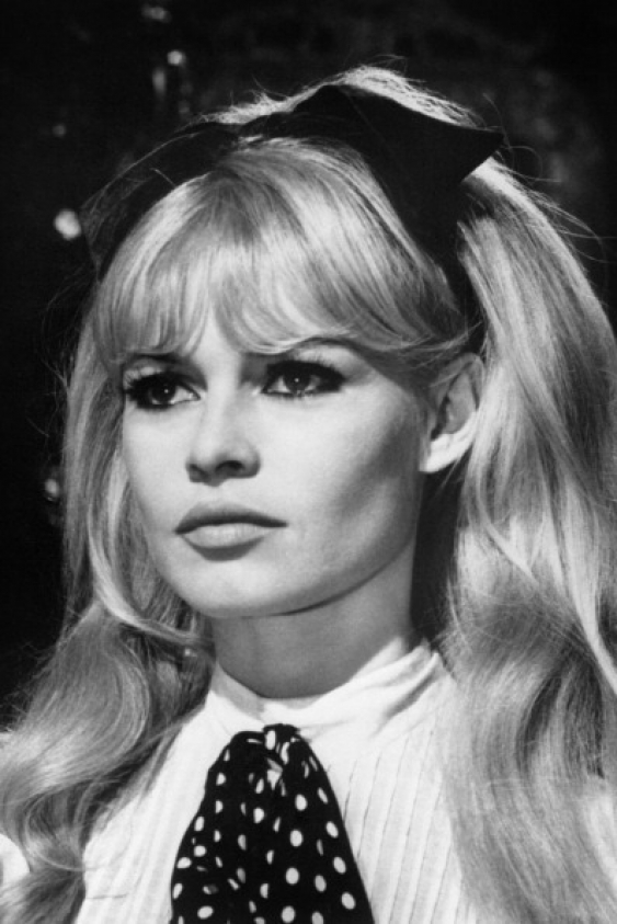 Güzelik Radarımızda: Bardot Perçemler Güzelik Radarımızda: Bardot Perçemler