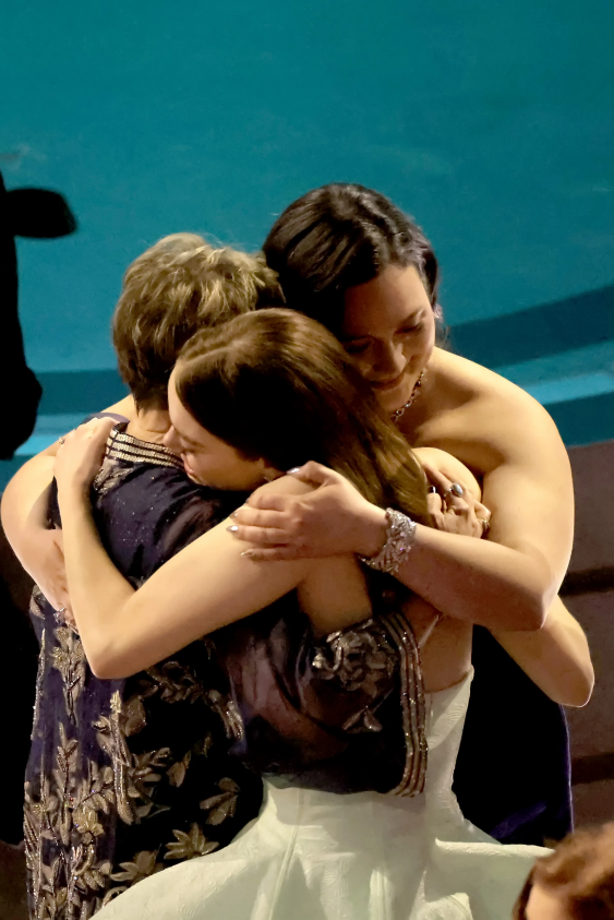 Emma Stone’un Lily Gladstone’u Nasıl Geride Bıraktığı Konusunda 3 Teori