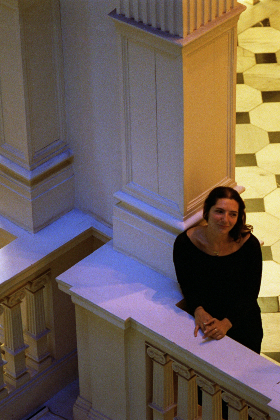 Vardal Caniş: “Yaptığım her resim kişisel bir anım, yaşarken mutlu olduğum ya da olmak istediğim yerler.”