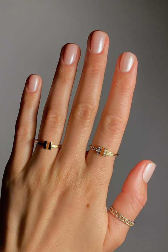 Şık ve Minimalist: Sıkıcı Manikür Trendine Merhaba Deyin