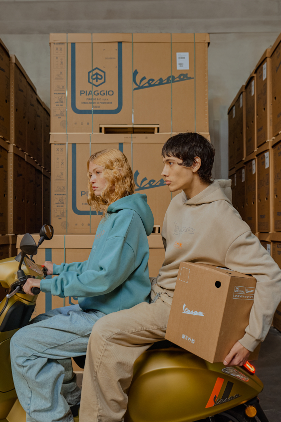 Vespa Primavera ve Sprint: Zamansız Tarzın ve Teknolojinin Buluşması