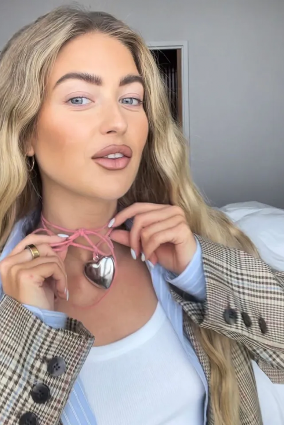 90’ların Modası İp Kolyeler Yeniden Yükselişte