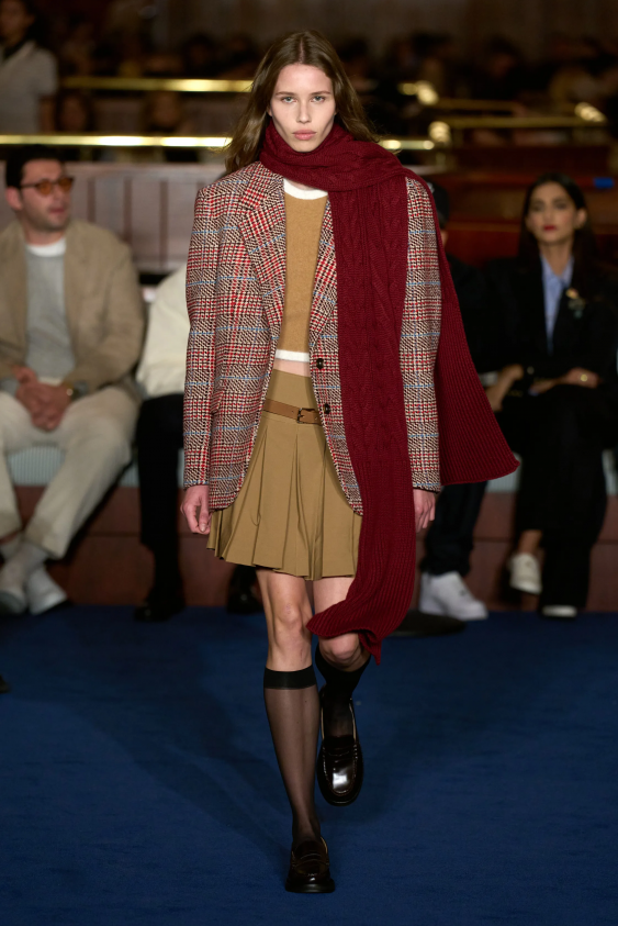 2024-25 Sonbahar/Kış Sezonunda Preppy Stili