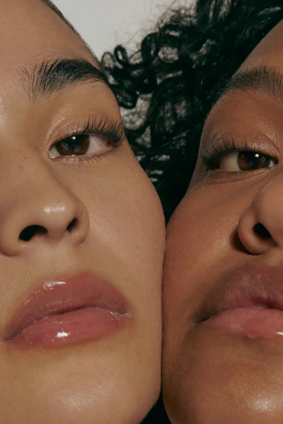 Laddering'den Flooding'e: Yeni Nesil Cilt Bakım Terimlerini Keşfedin