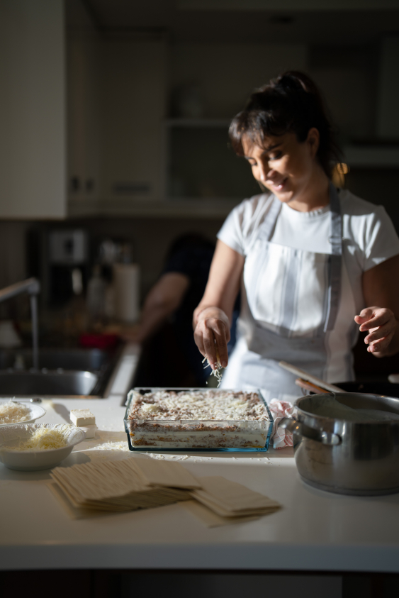 Rosella Karabacak: “Beyaz Kiraz Reçeli” Kitabı Bir Mutfak Mirasının Hikayesi