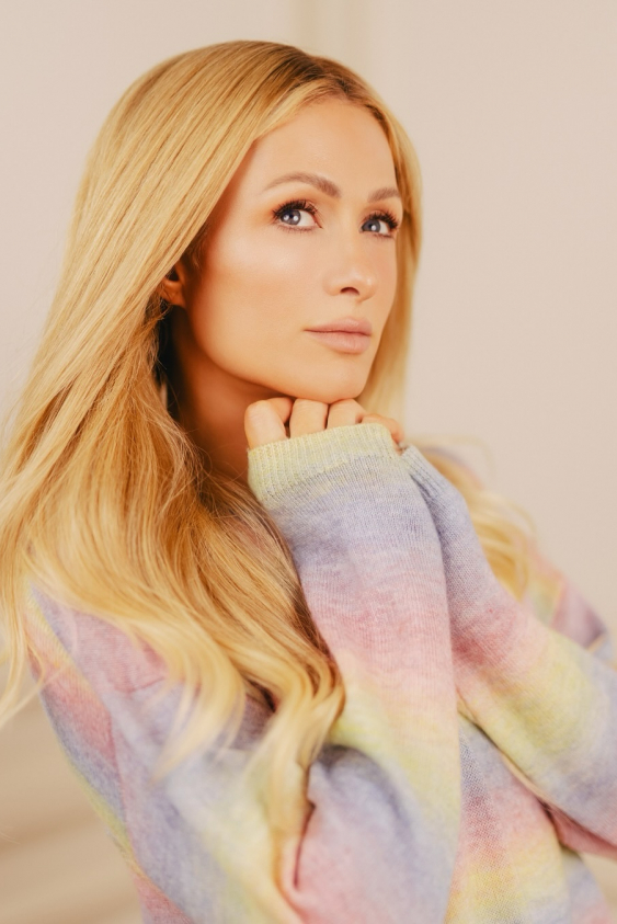 Paris Hilton, Yeni Cilt Bakım Markasını Tanıttı