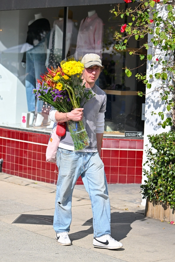 Hollywood’un Organik Yüzü: Studio City Farmers Market