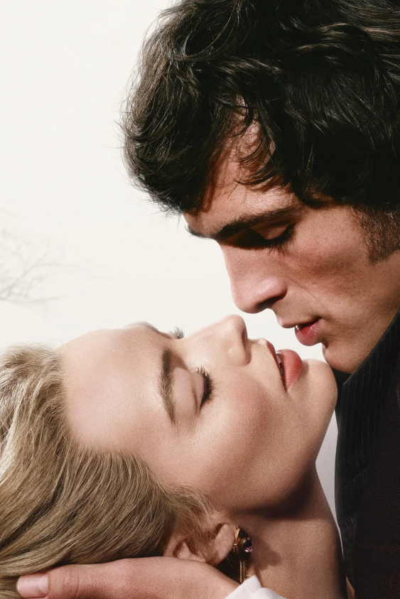 Margot Robbie ve Jacob Elordi’nin Başrolde Olduğu “Uğultulu Tepeler” Filmi Hakkında Tüm Bildiklerimiz