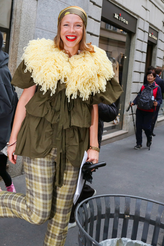 Sokak Stili: 2026 İlkbahar/Yaz Milano Moda Haftası