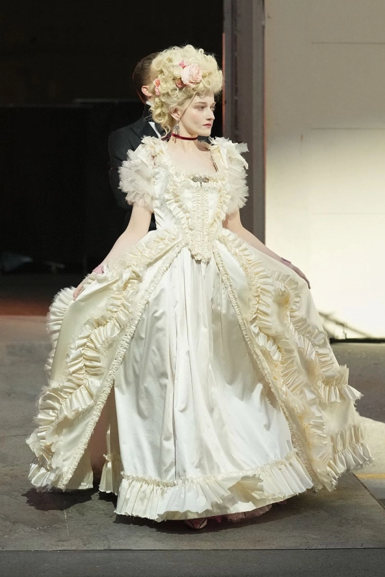 Julia Garner, 'Vogue World 2025: Hollywood’da Yeni Bir Rol Üstleniyor