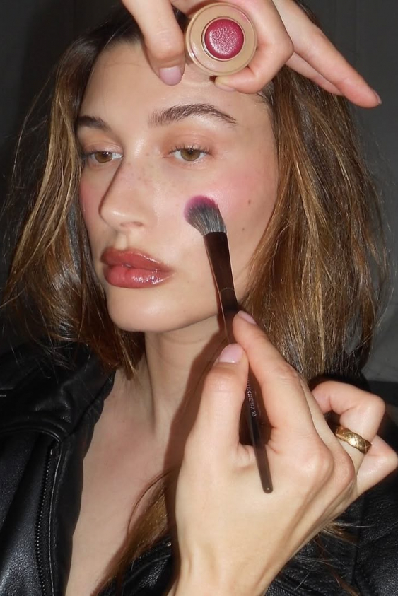 Watercolor Lips: Sezonun En Romantik Makyaj Trendi