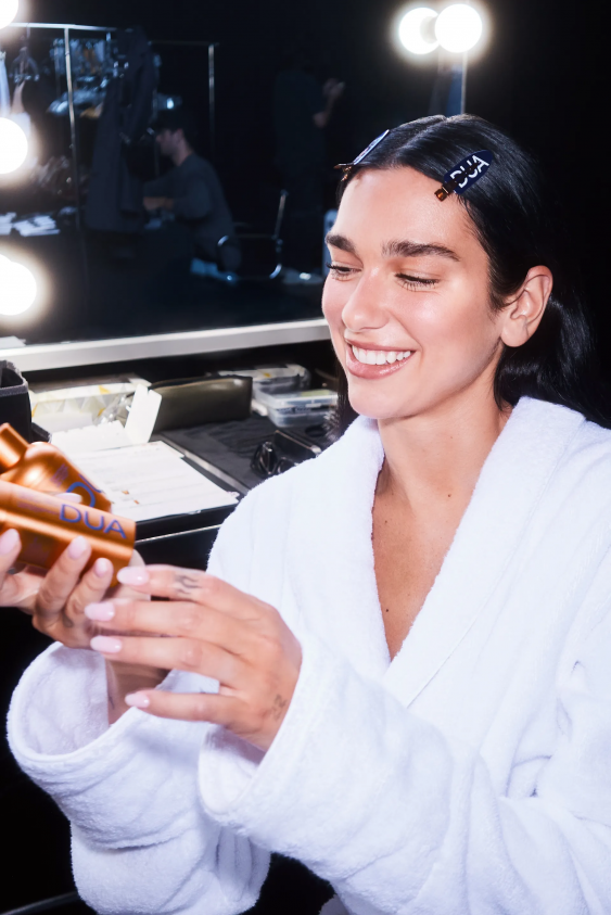 Dua Lipa Cilt Bakımı Serisi Çıkardı