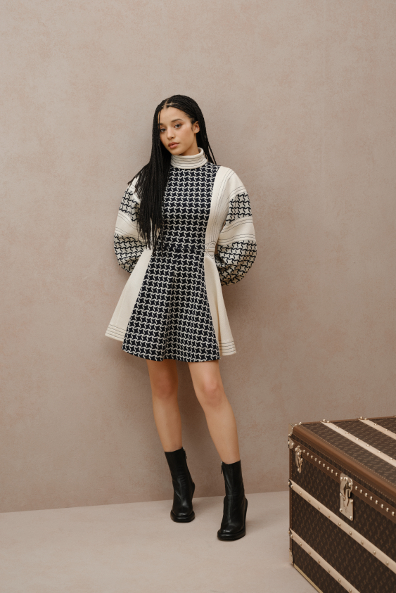 Louis Vuitton’un Yeni Marka Elçisinden Max Mara’nın 2027 Resort Defilesine Haftanın Moda Haberleri