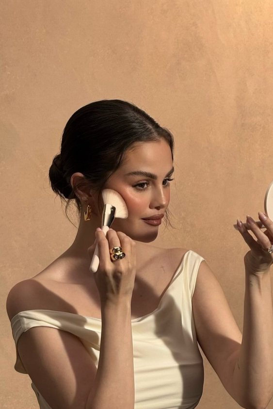 Pamela Anderson'dan Chiara Biasi'ye Haftanın Güzellik Instagram'ları