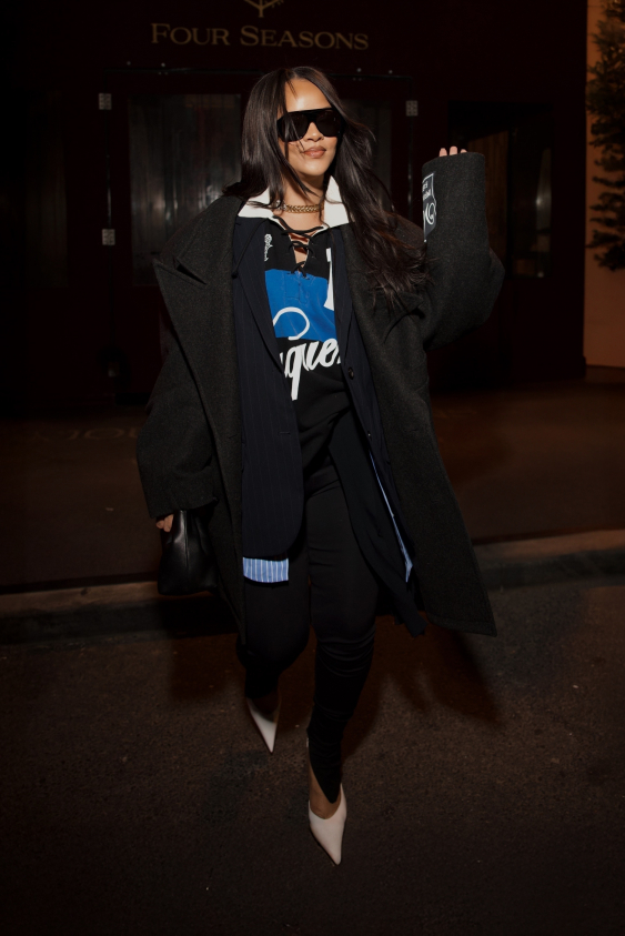 Rihanna 2016 Modasına Kendi Yorumunu Katıyor