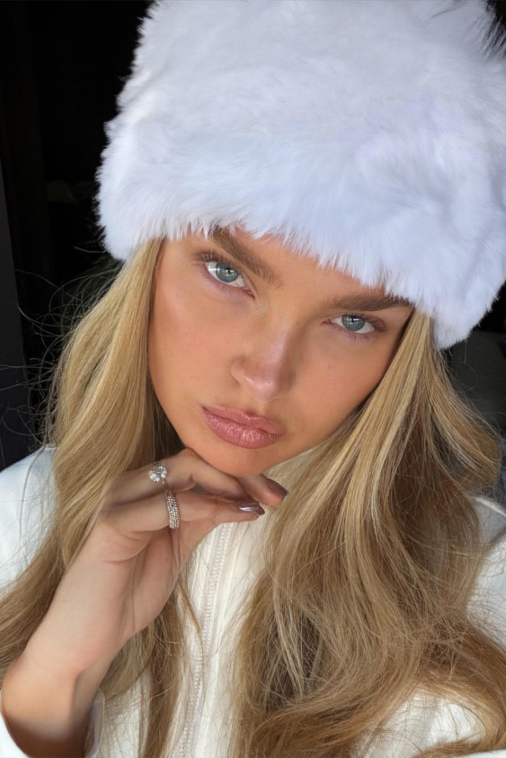 Romee Strijd'den Liv Bowsky'e Haftanın Güzellik Instagram'ları