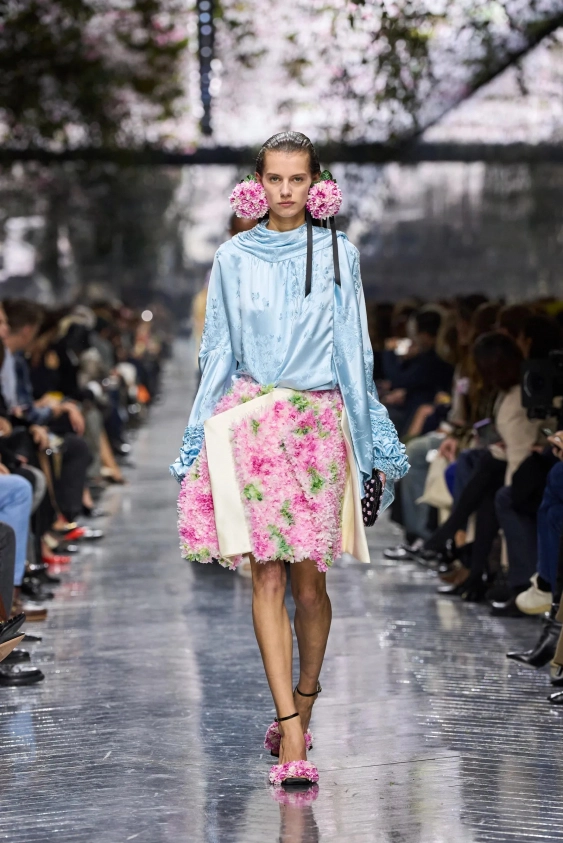 Jonathan Anderson, Dior’un Geçmişinden İlham Alıyor