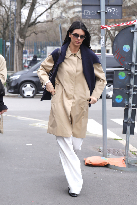 Kendall Jenner ve Bella Hadid, Model Off-Duty Stilini Milano Moda Haftası’na Taşıdı