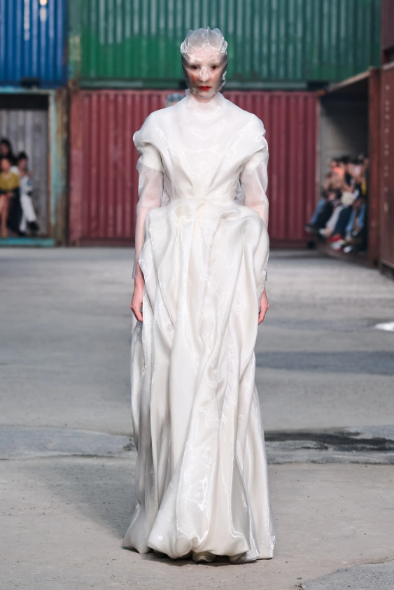 Schiaparelli 2026-27 Sonbahar/Kış Haute Couture