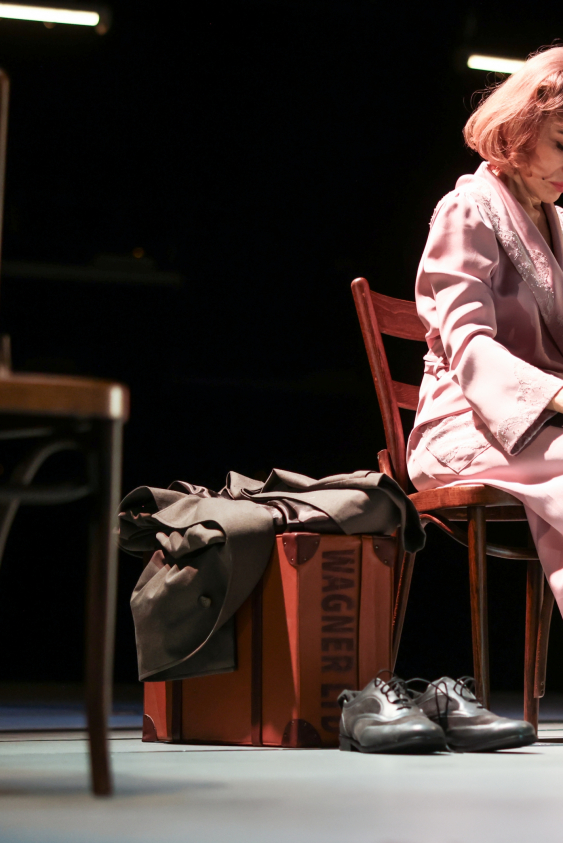 Sezonun Öne Çıkan Tiyatro Oyunları