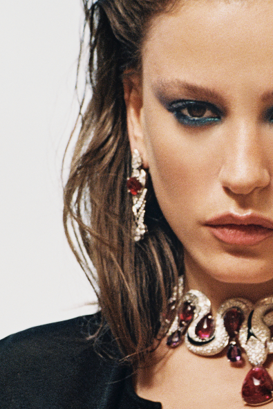 Serenay Sarıkaya'nın Yer Aldığı Vogue Icon'un Yeni Sayısı Çıktı