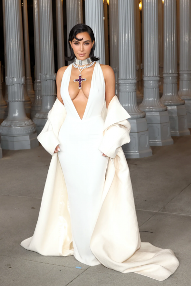 Kim Kardashian, 2024 LACMA Art+Film Gala’da Prenses Diana'nın Kolyesini Taktı