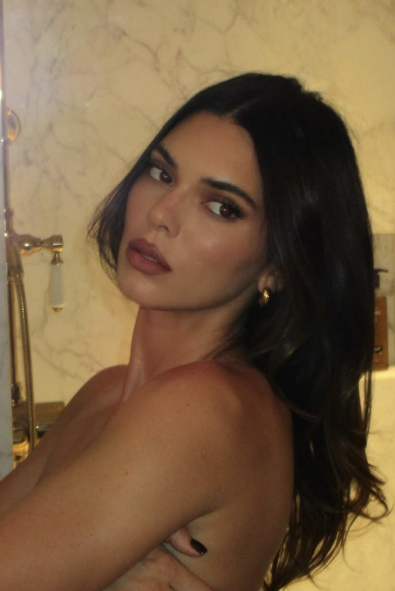 Kendall Jenner’ın Gua Sha Rutini