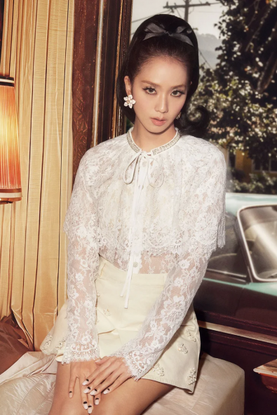 Jisoo’nun Kampanya Çekimlerinden Lacoste’un Yeni Marka Elçisine Haftanın Moda Haberleri