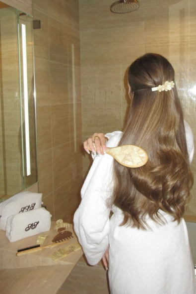 Parlak Saçlar İçin 4 Etkili Adım