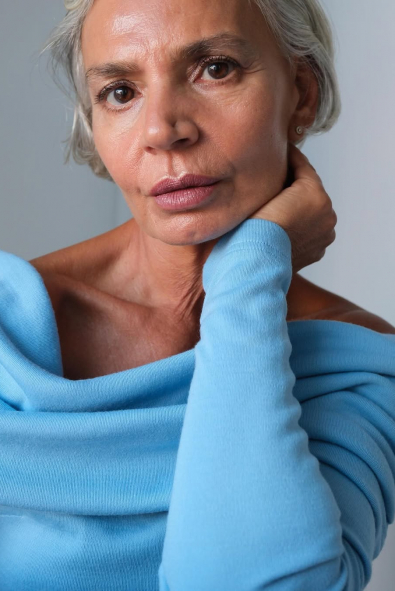 Aydınlık Bakışlar: Olgun Ciltler İçin En İyi 10 Kapatıcı