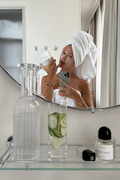 Nazik ve Etkili: Kuru Ciltler için En İyi 10 Yüz Temizleyici