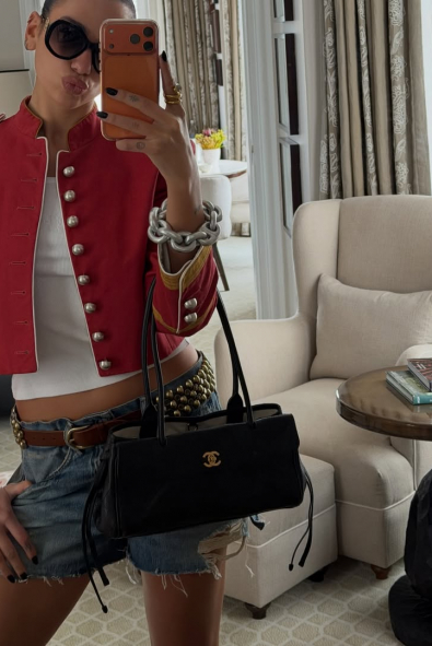 Dua Lipa, Askeri Ceketin Geri Dönüşüne Onay Verdi