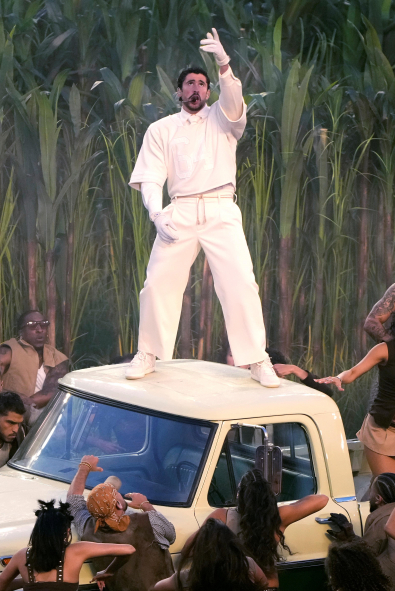 Bad Bunny, Super Bowl'da Latin Kültürünü Kutladı