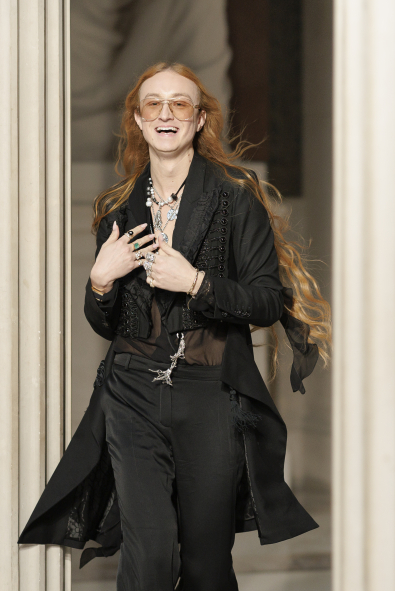 Harris Reed, Nina Ricci’den Ayrılıyor