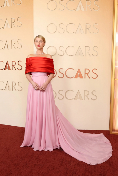 Jessie Buckley 2026 Oscar Ödülleri İçin Chanel’i Seçti