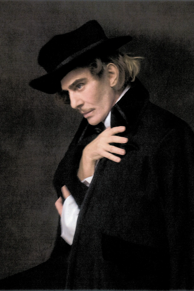 John Galliano, Zara ile Yaratıcı Ortaklık Sayesinde Modaya Geri Dönüyor