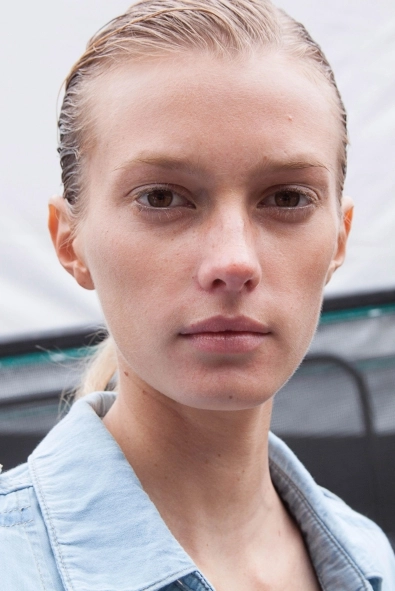 Cam Gibi Değil, Süet Gibi: Yeni Cilt Trendi Suede Skin