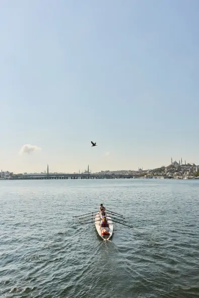 Haliç’in Tarihi Kıyısında Büyüyen Bir Regatta Deneyimi
