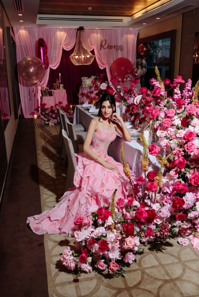 Model & Influencer Riona Dighe Celebrates Her 18th Birthday Against Singapore’s Glittering Skyline