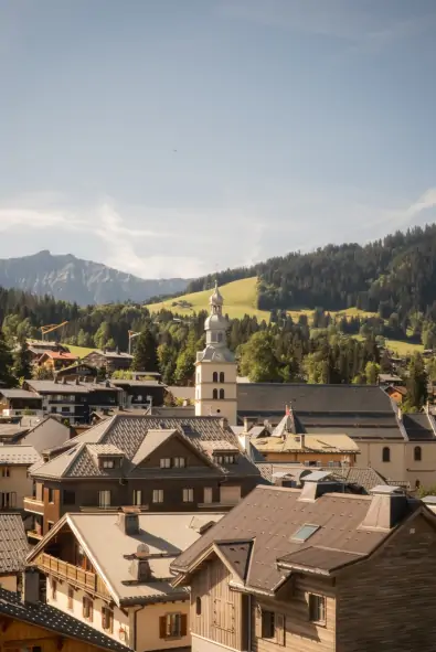 Megève’in Zirvesinde: Dört Mevsim Yaşayan Lüks Dağ Kasabası