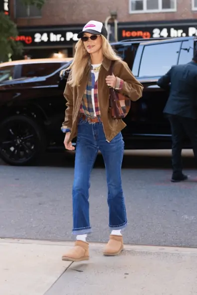 Bella Hadid Sonbahar Sezonuna Giriş Yaptı