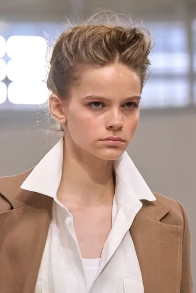 Milano Moda Haftası'nın Dikkat Çeken Saç ve Makyajları