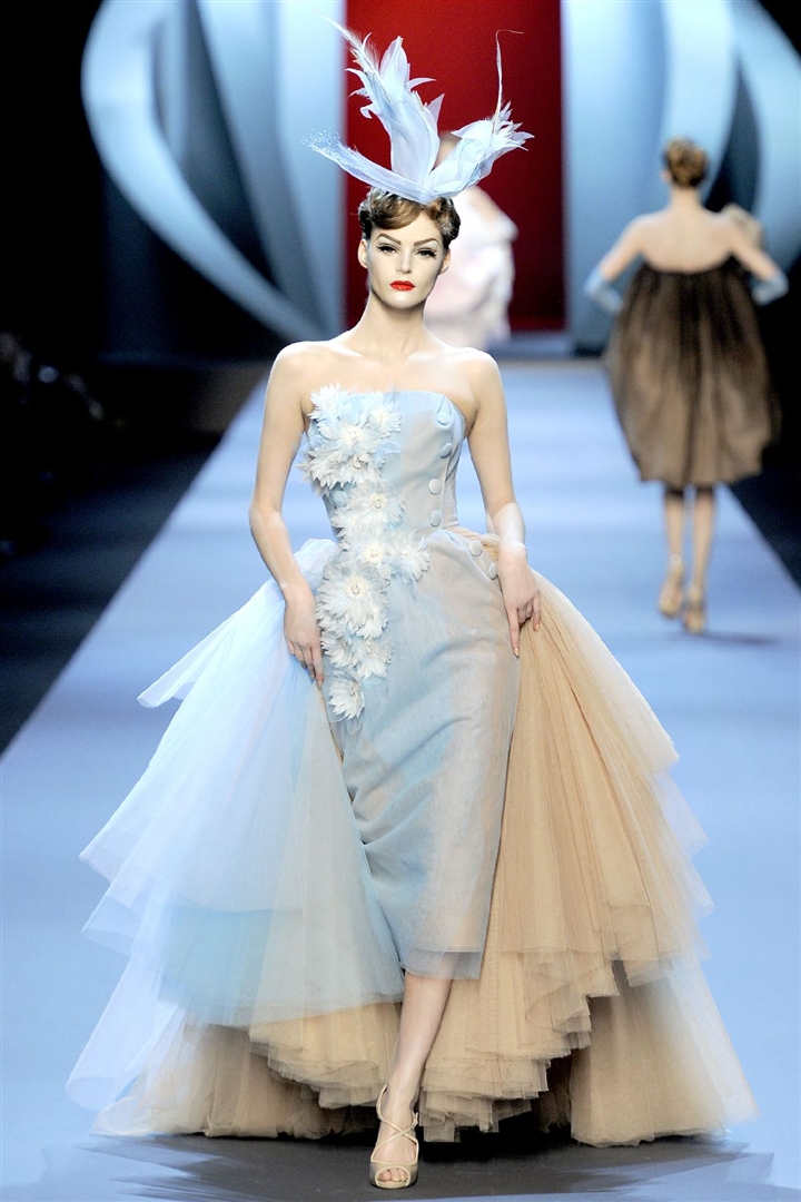 Christian Dior 2011 İlkbahar/Yaz Couture