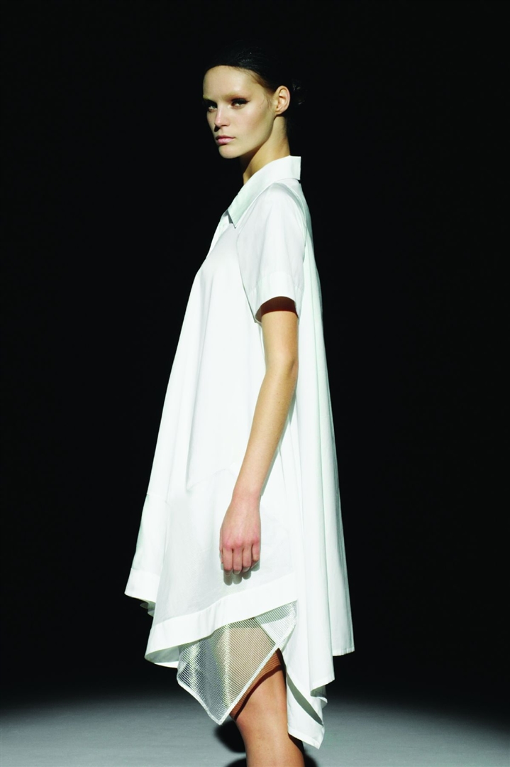 Hussein Chalayan 2011 İlkbahar/Yaz