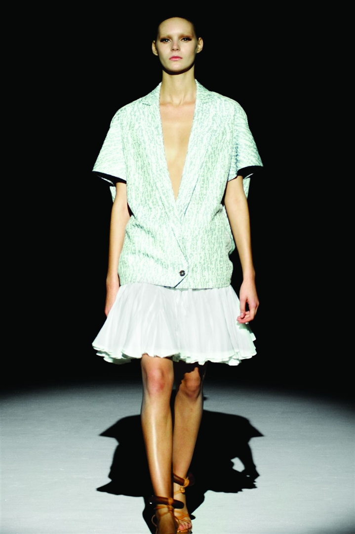 Hussein Chalayan 2011 İlkbahar/Yaz