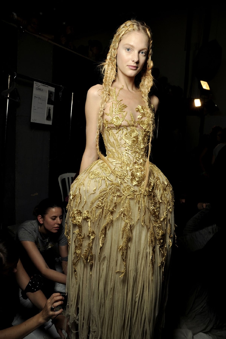 Alexander McQueen 2011 İlkbahar/Yaz Çekim Arkası