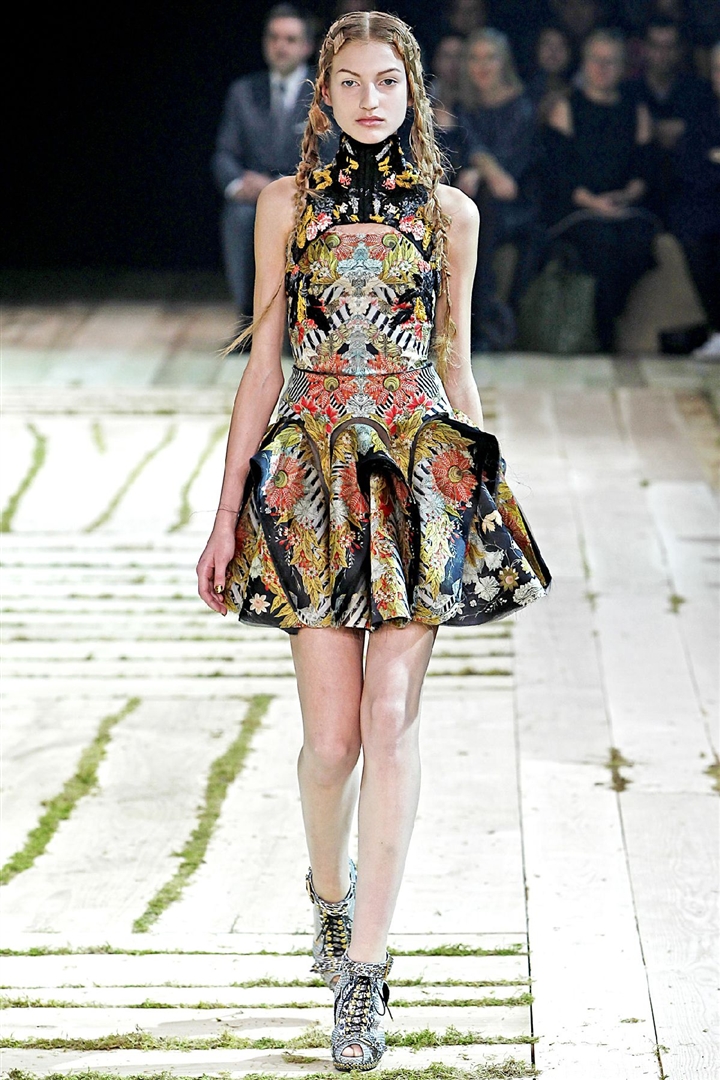 Alexander McQueen 2011 İlkbahar/Yaz